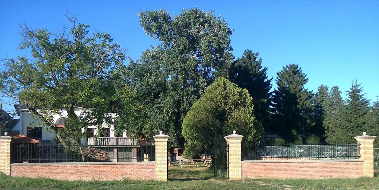 Goencoelhaz Hostel Vac Exterior photo
